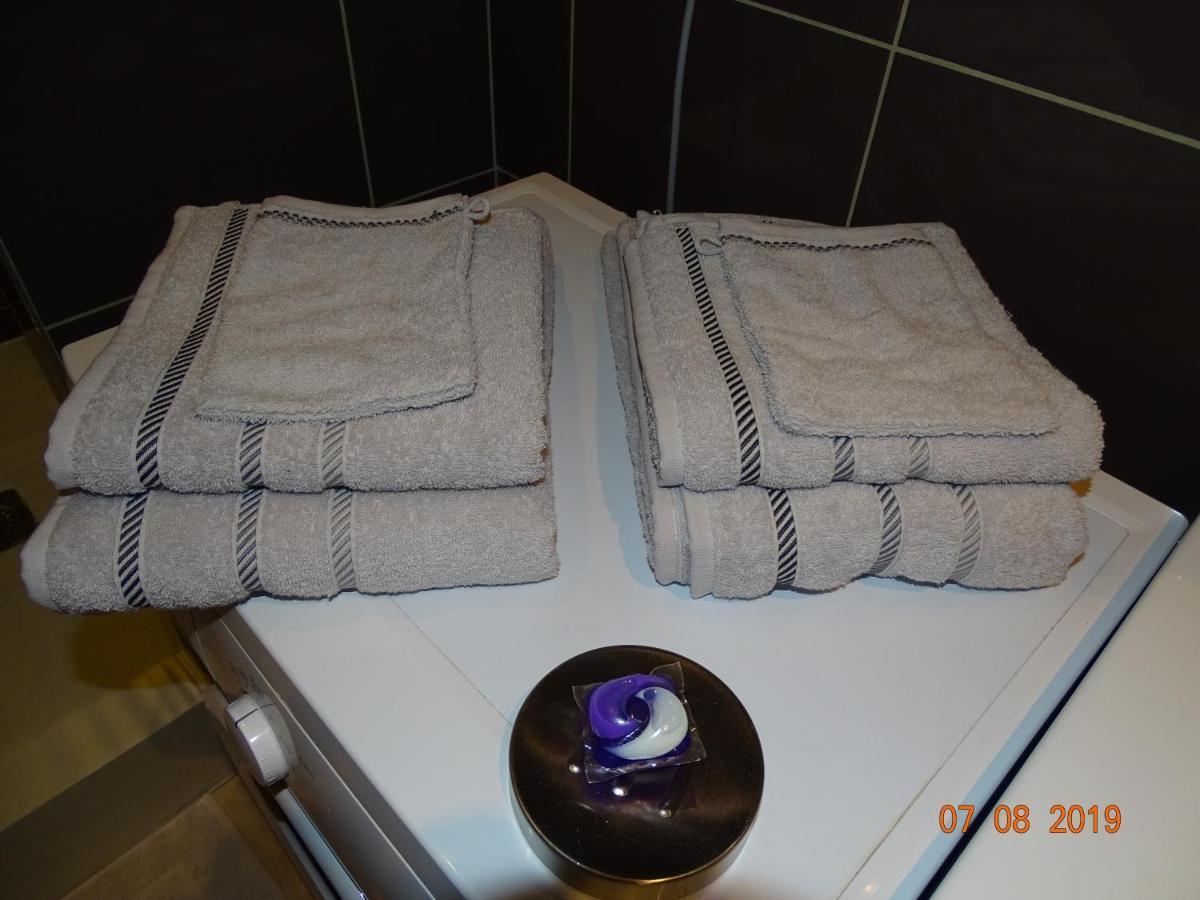 Legend- Parking Prive Gratuit- Terrasse Privee- Wifi - Convert - Alimentec Bourg-en-Bresse Buitenkant foto